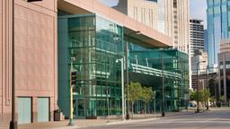 Hoteles cerca a Minnesota Deca State Career Development.