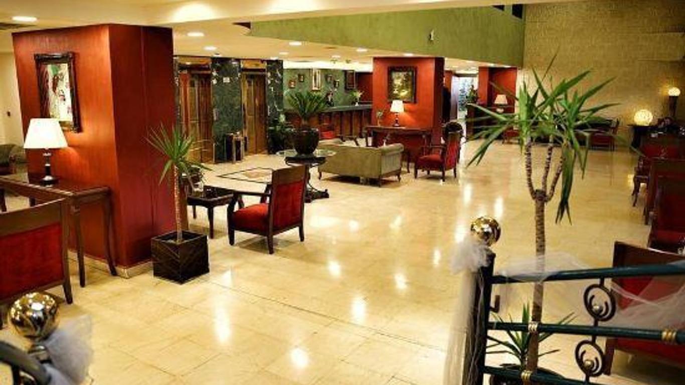 Al-Fanar Palace Hotel