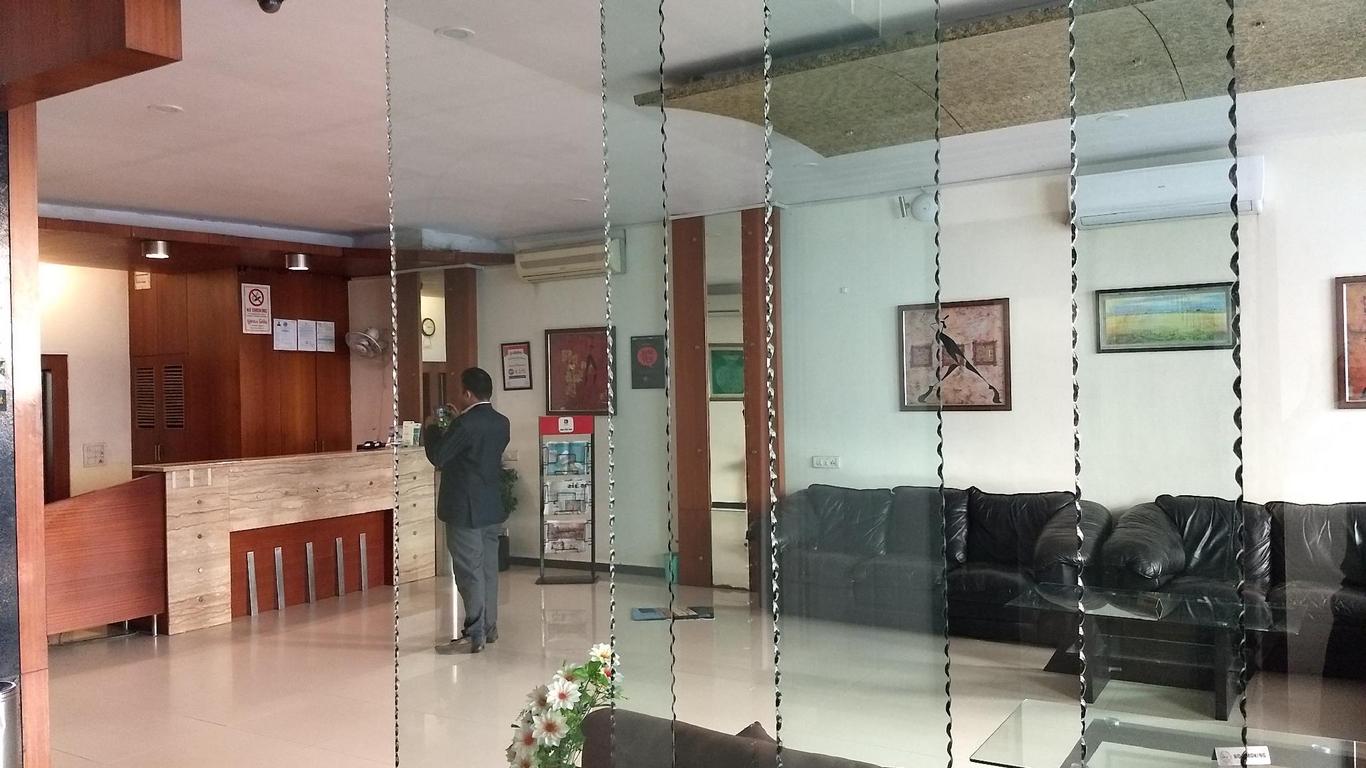 Hotel Marshall The Grand, Paldi