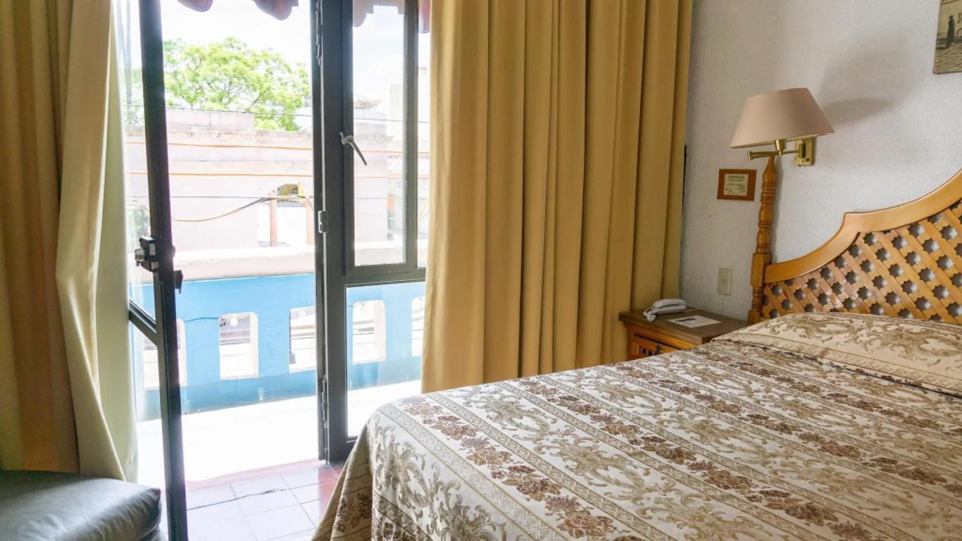 Hotel Colonial