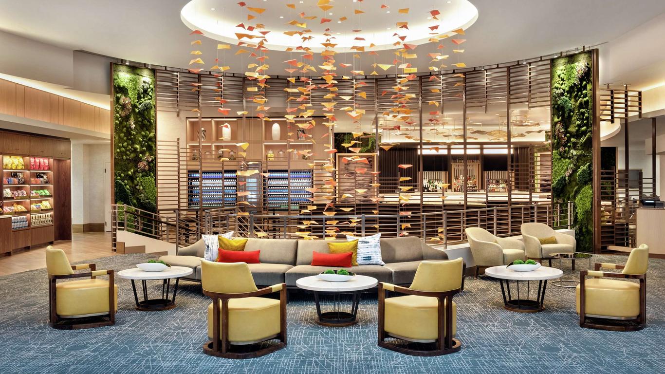 DoubleTree by Hilton Chicago - Magnificent Mile