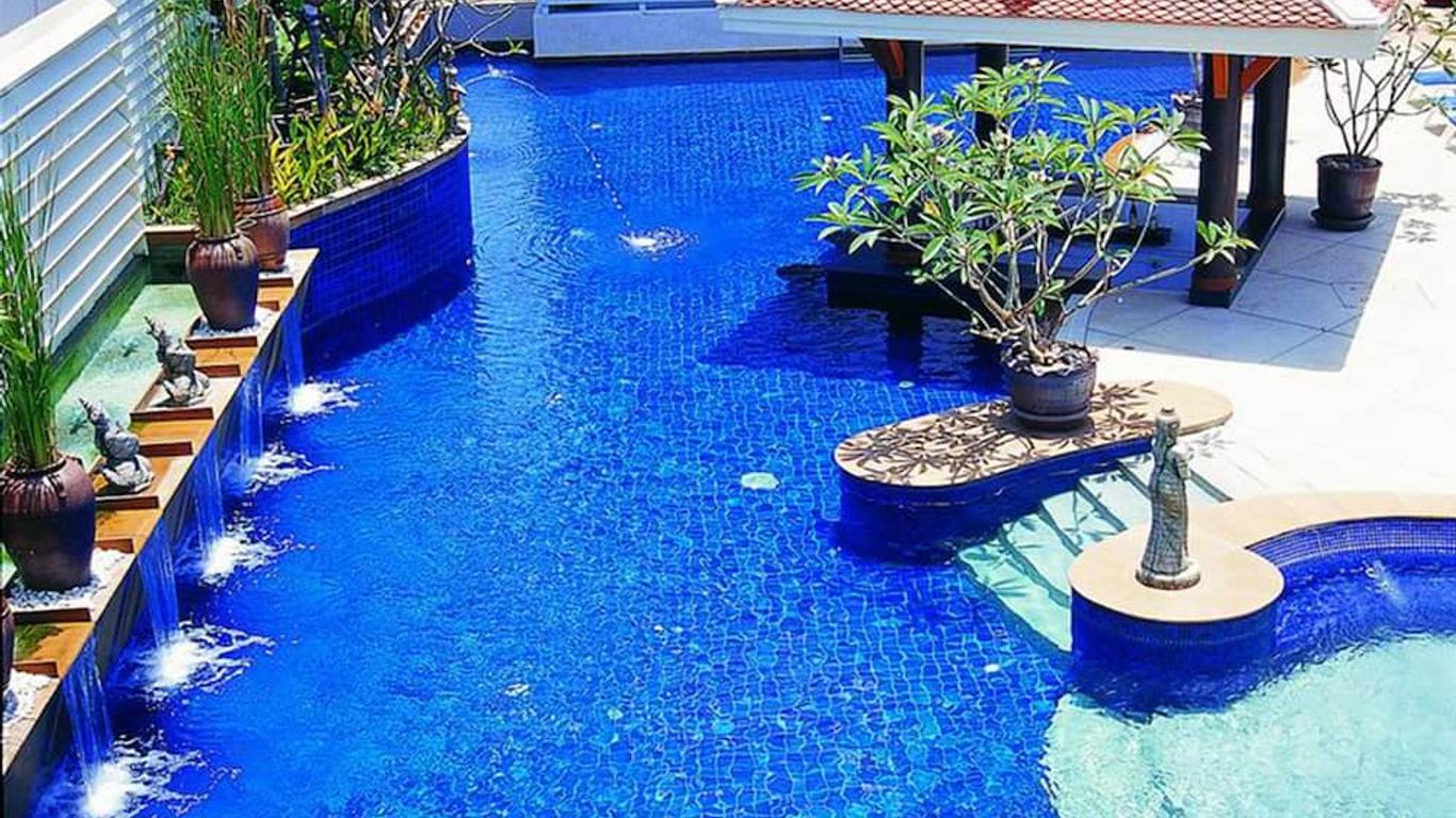 Kata Poolside Resort Sha Extra Plus