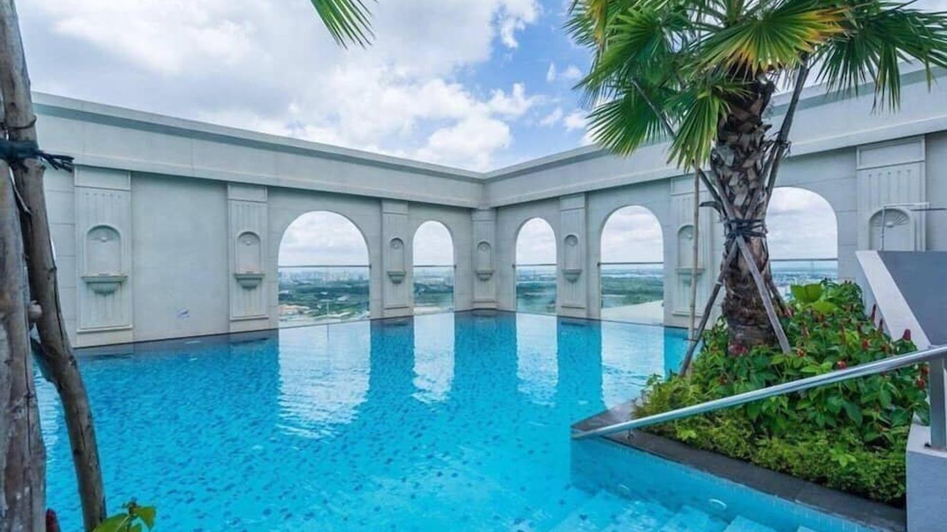 Sunny Saigon Apartments & Hotel
