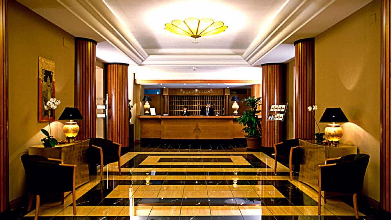Ramada by Wyndham Naples