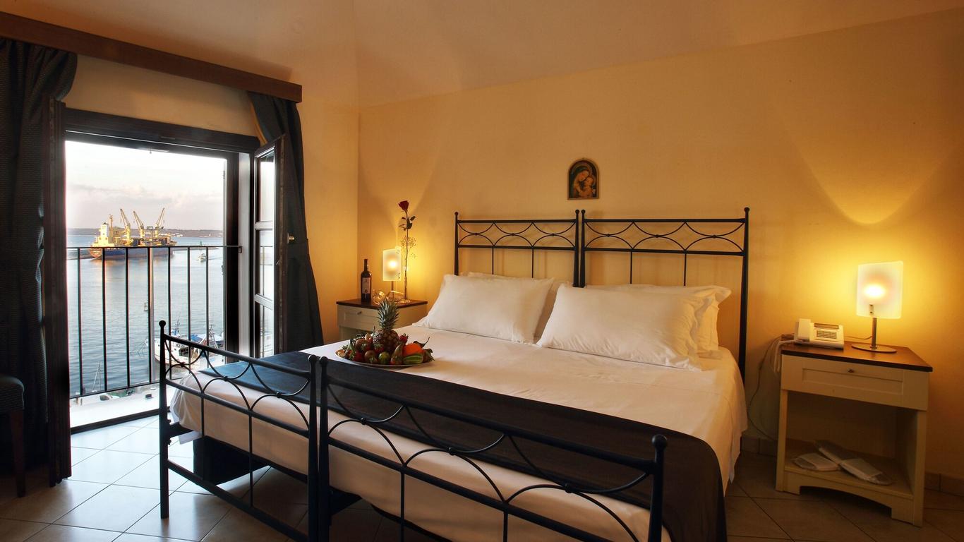 Al Pescatore Hotel & Restaurant