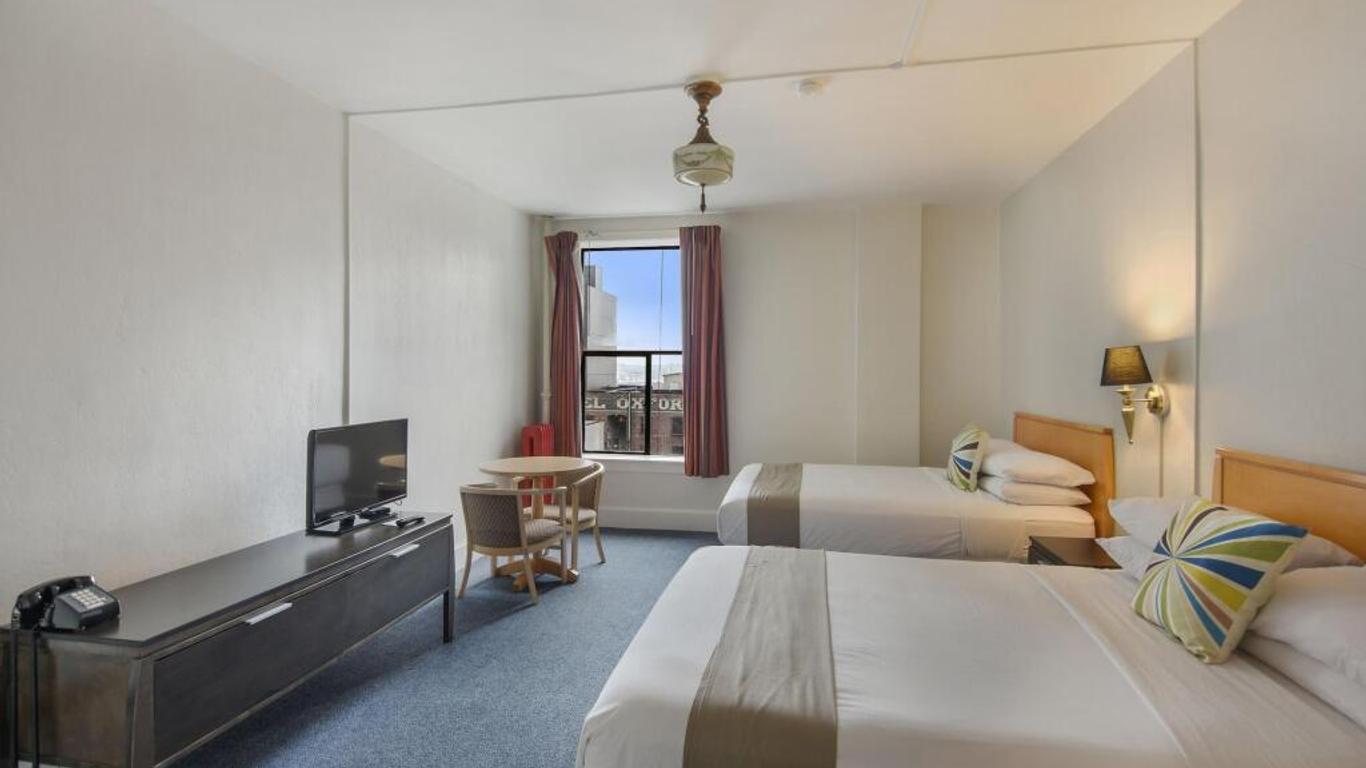 Moore Hotel