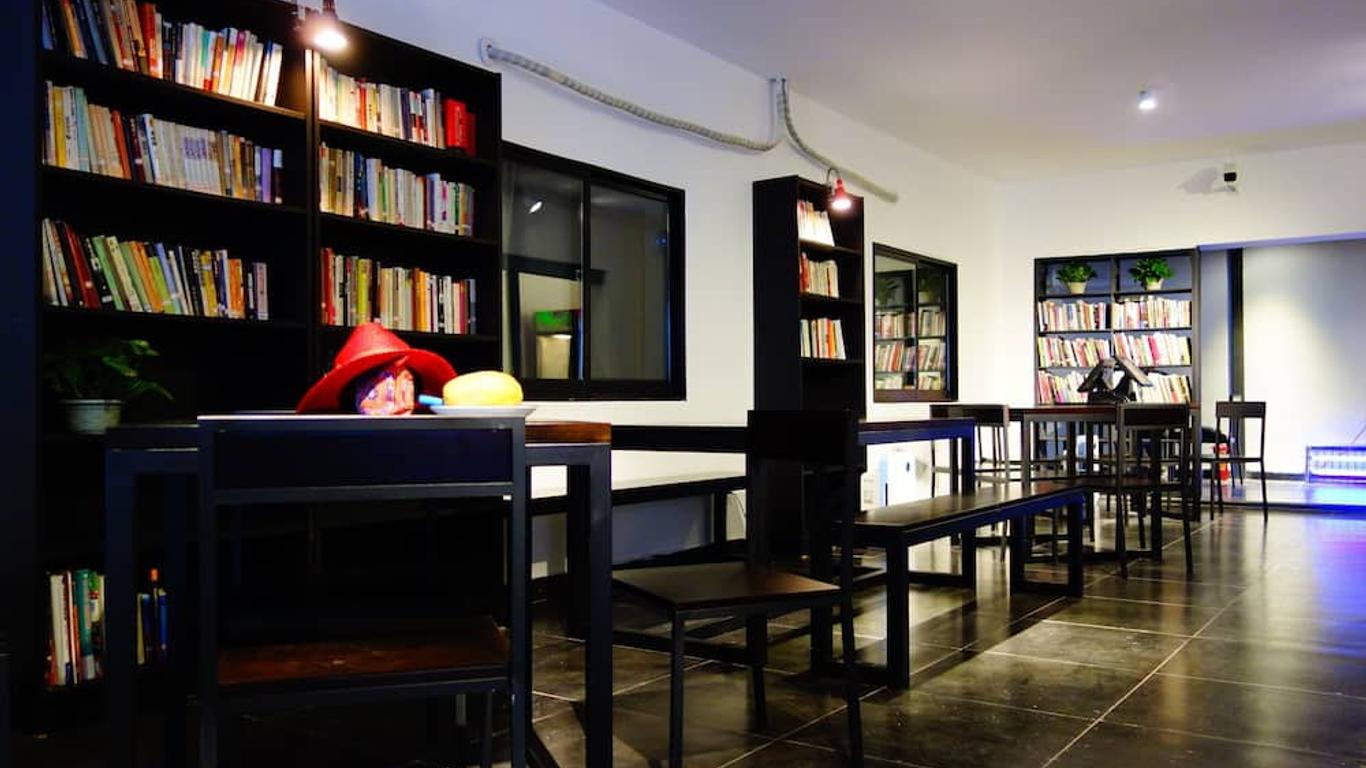 Dayin International Youth Hostel - Shanghai Oriental Pearl Lujiazui Branch