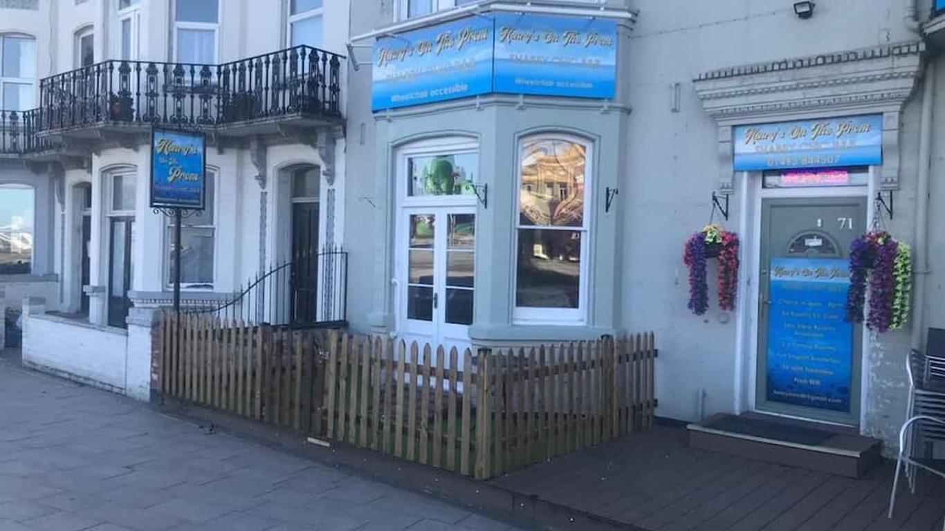 Henrys on the Prom