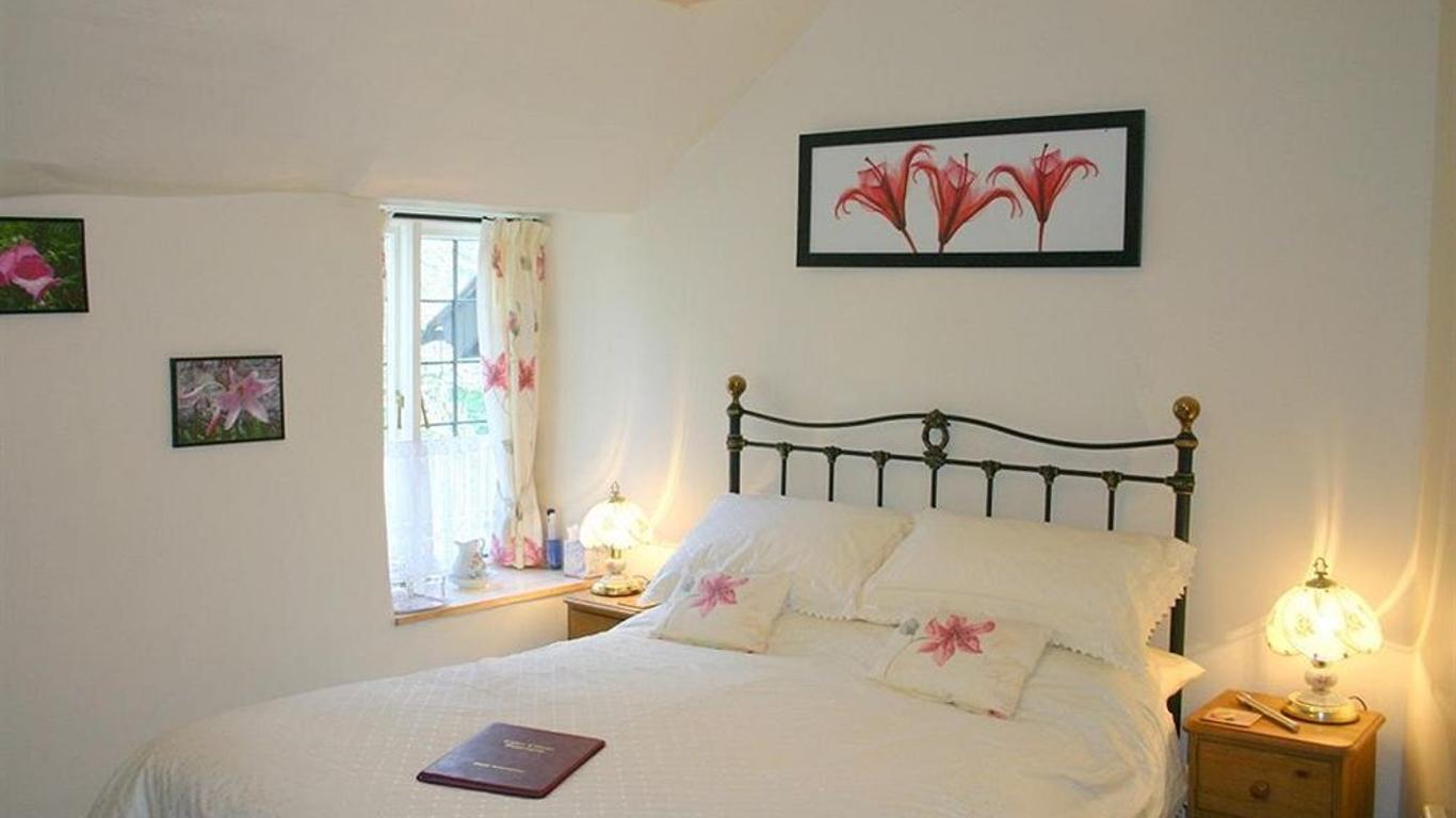 Tudor Cottage