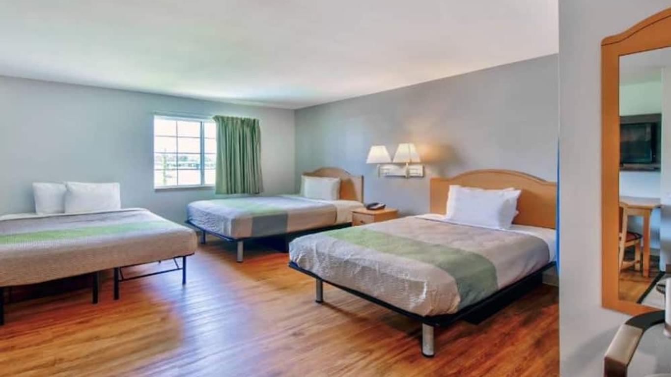 OYO Townhouse Sulphur,la Extended Stay