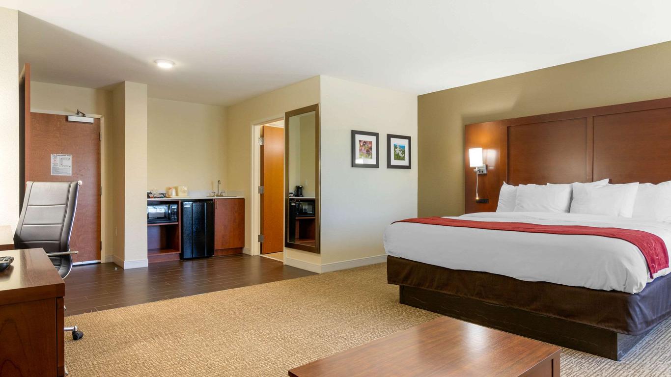 Comfort Inn and Suites Macon West