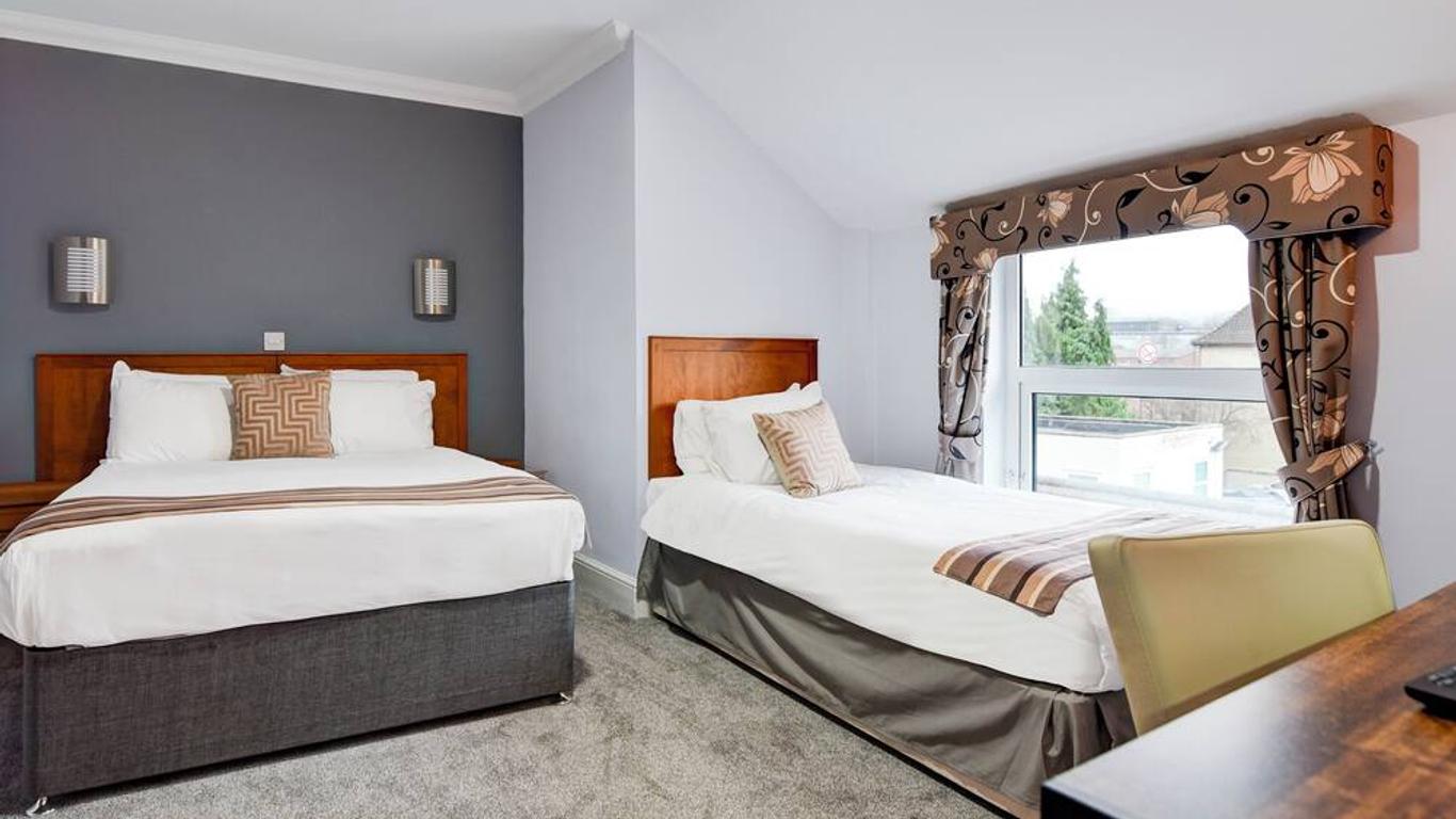 Smart Aston Court Hotel
