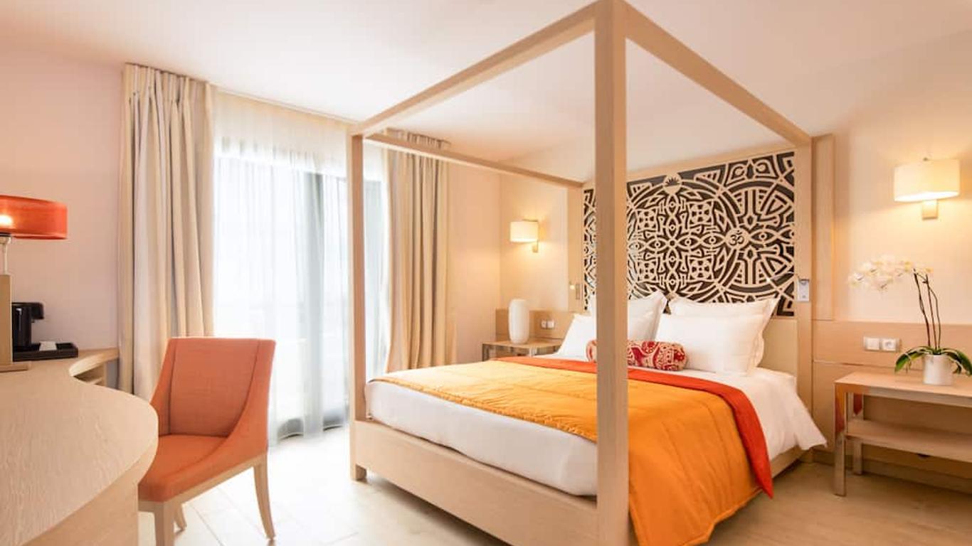 Akoya Hotel & Spa