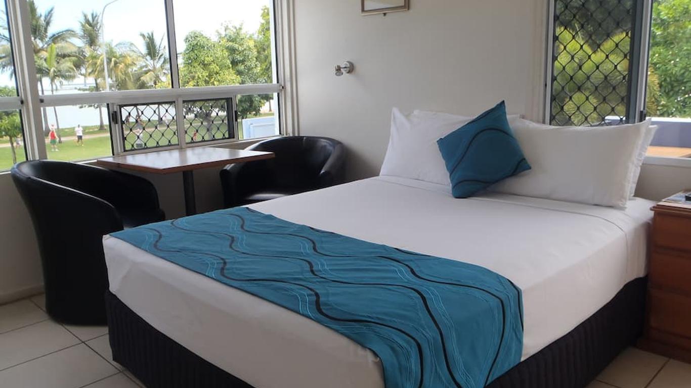 Strand Motel