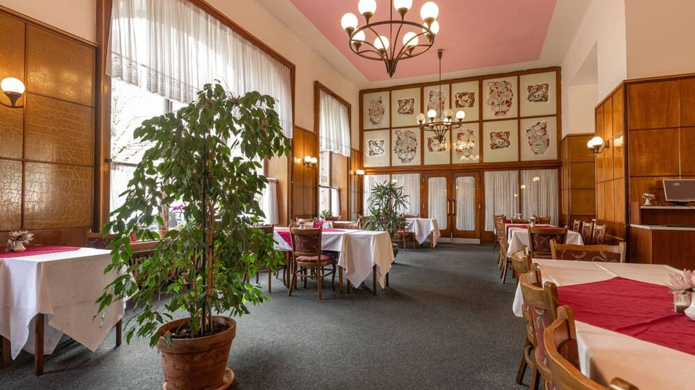 Hotel Slovan Plzen