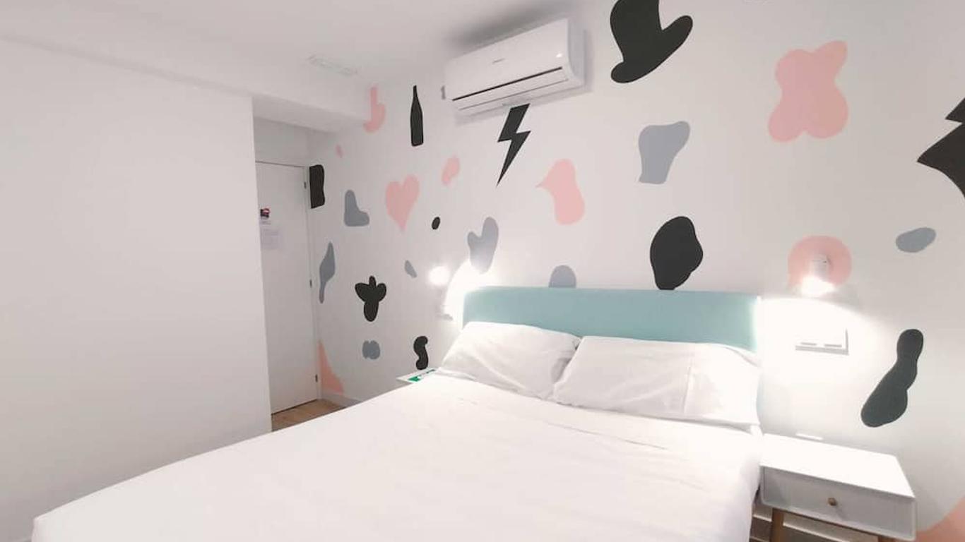 Hostal Carmen by gaiarooms