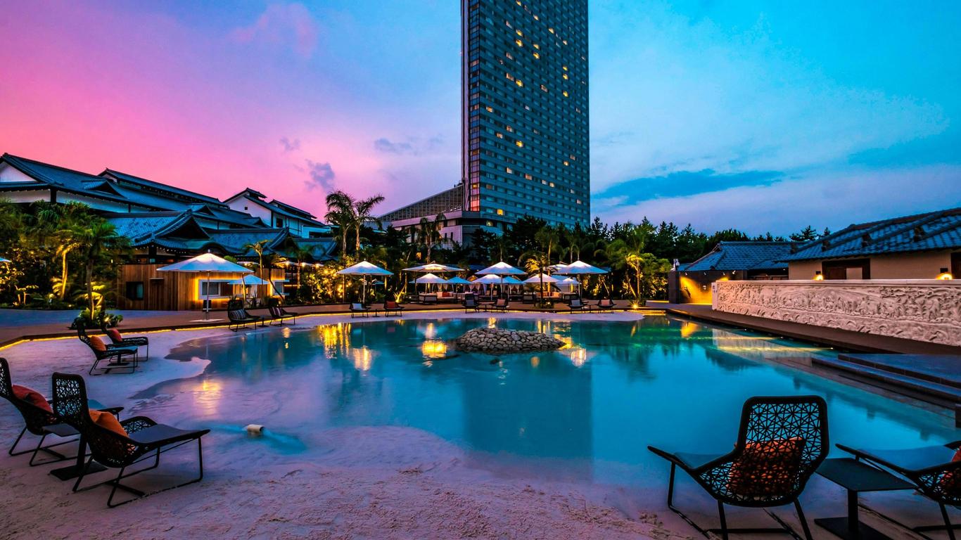 Phoenix Seagaia Ocean Tower