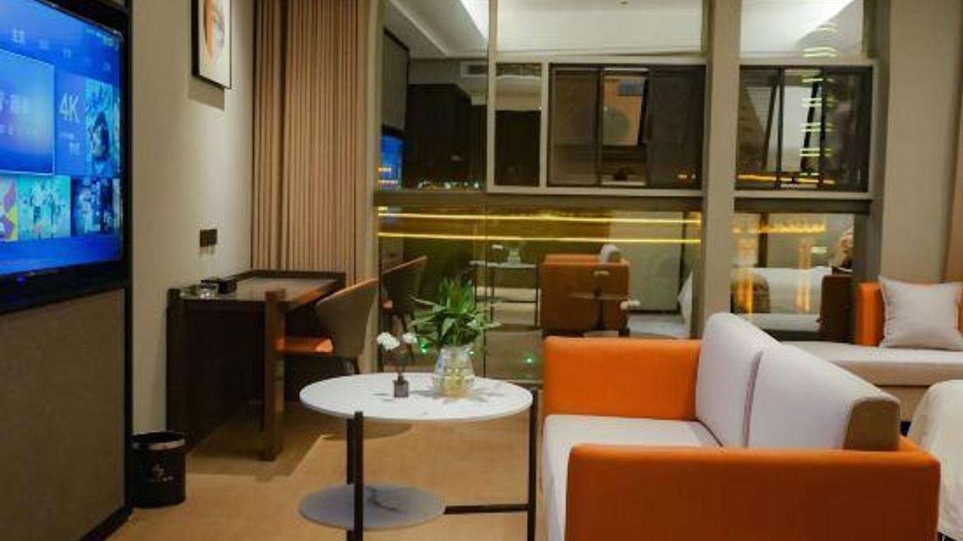 Yuejia Hotel