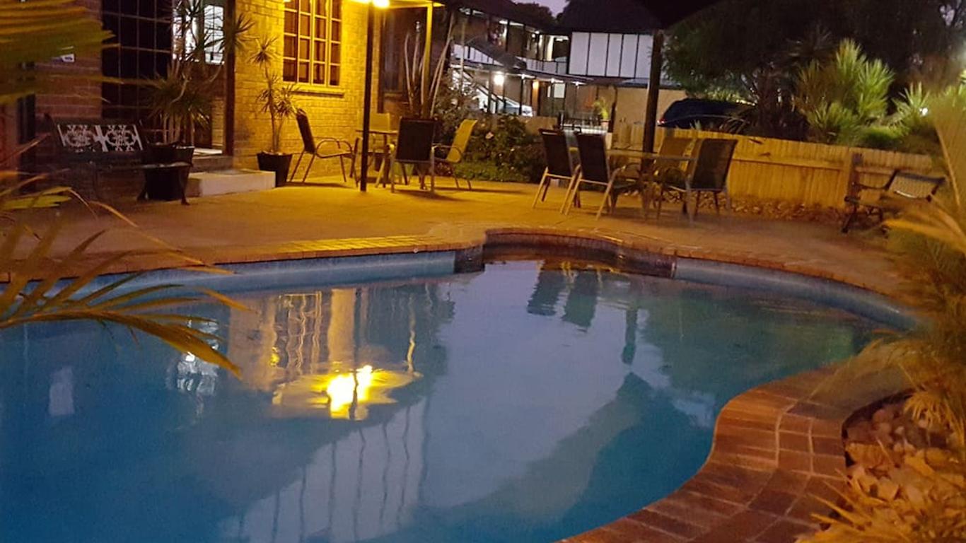 Shakespeare Motel