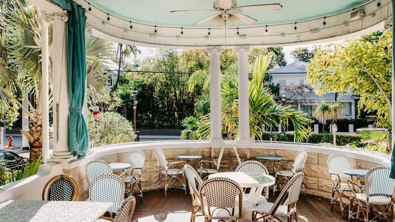 The Curry Mansion Inn
