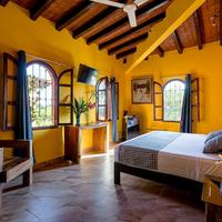 Hotel Suites La Hacienda