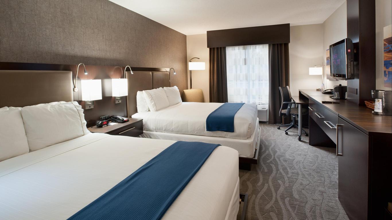 Holiday Inn Express & Suites Dayton South - I-675