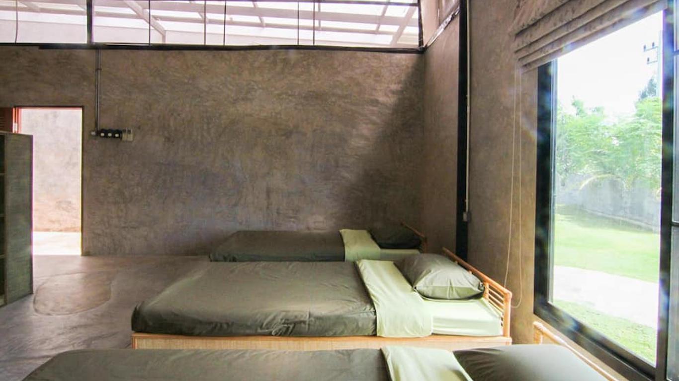 Naidee Sculptured Huts