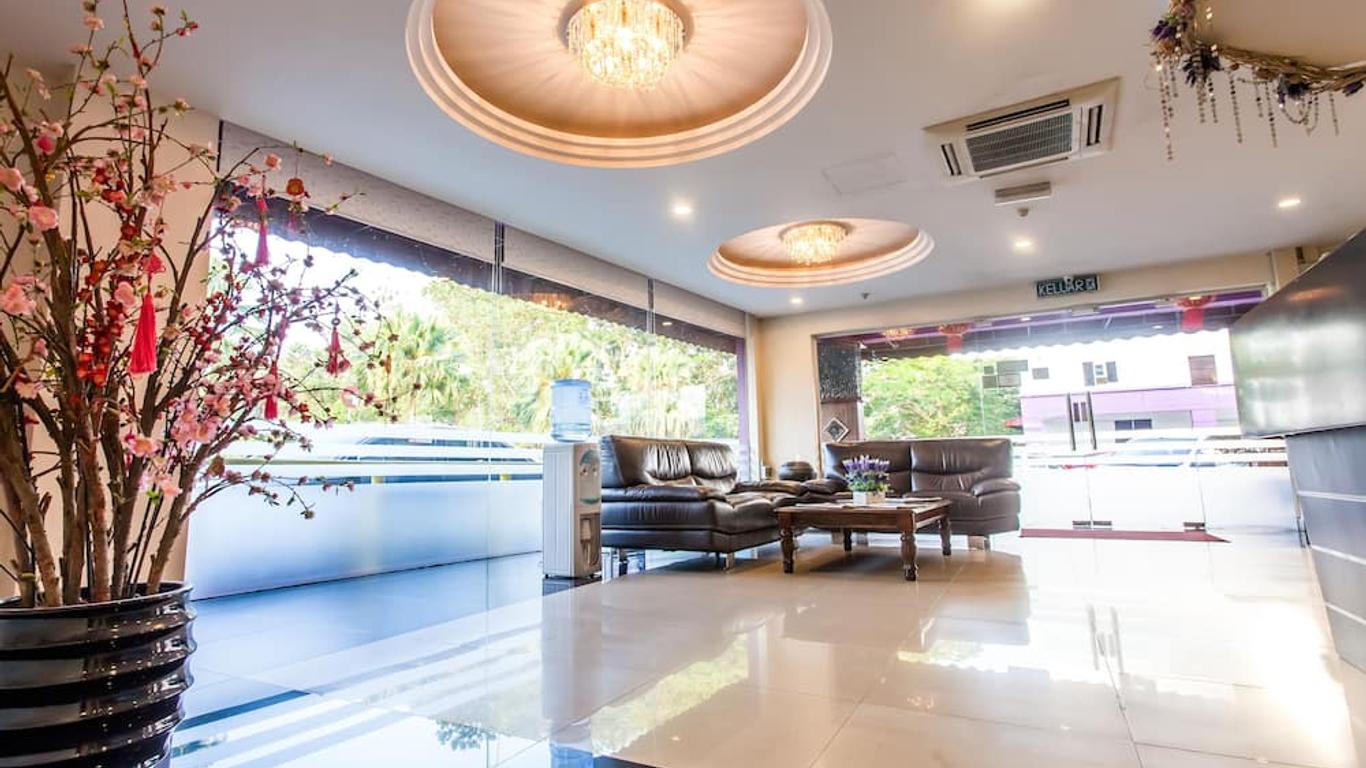 Lavender Inn Nusa Bestari