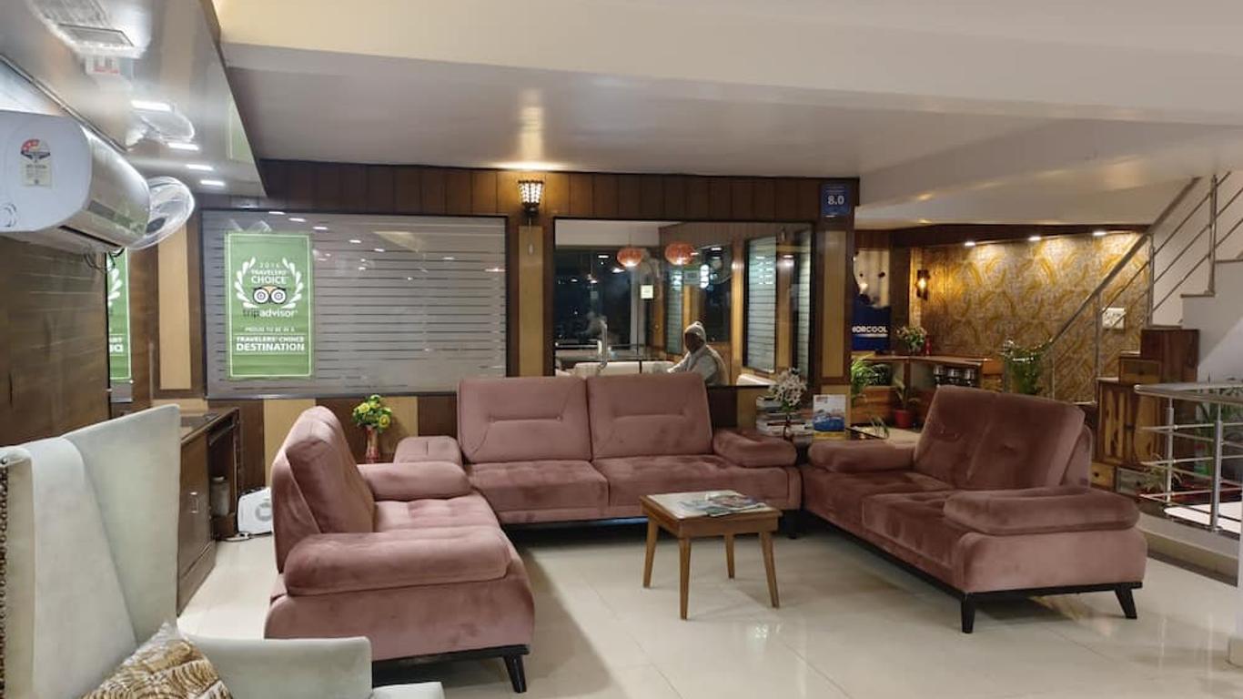 Hotel Ganesha Inn