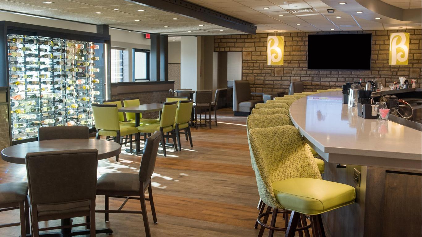 Holiday Inn Hotel & Suites Des Moines-Northwest, An IHG Hotel