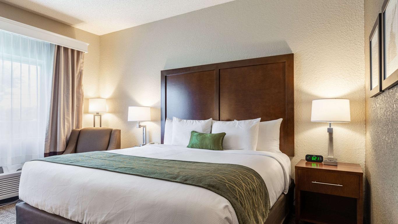 Comfort Inn South Tulsa - Woodland Hills