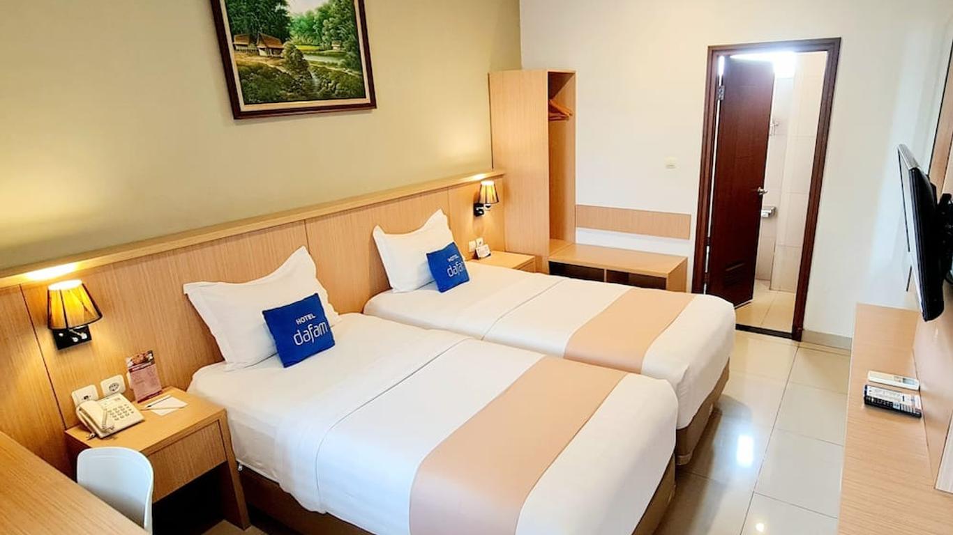 Hotel Dafam Rio
