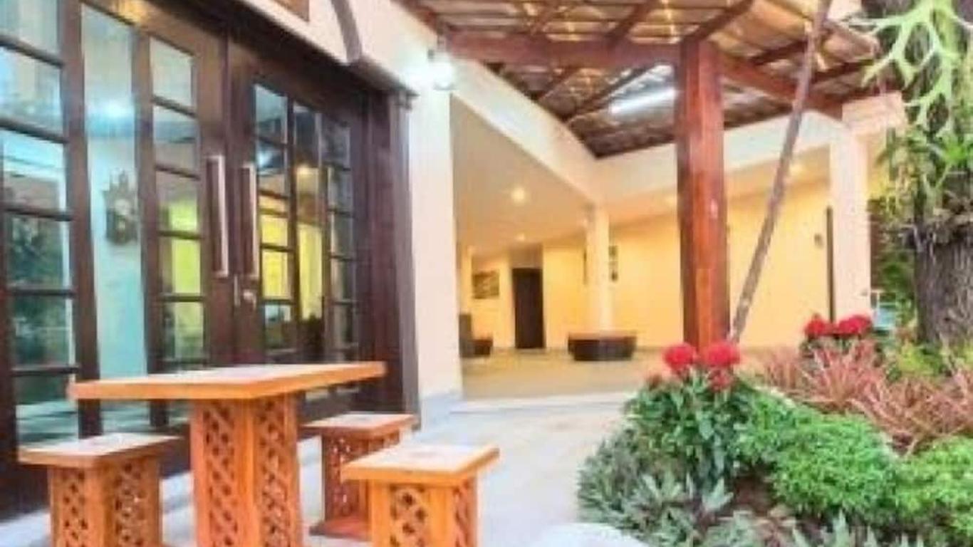 Baan Nam Poon Resort