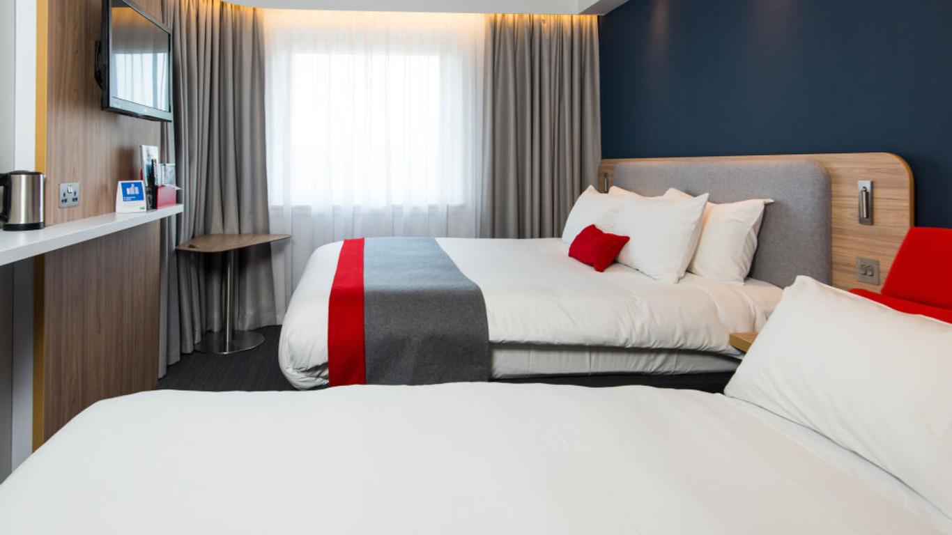 Holiday Inn Express Glasgow Airport