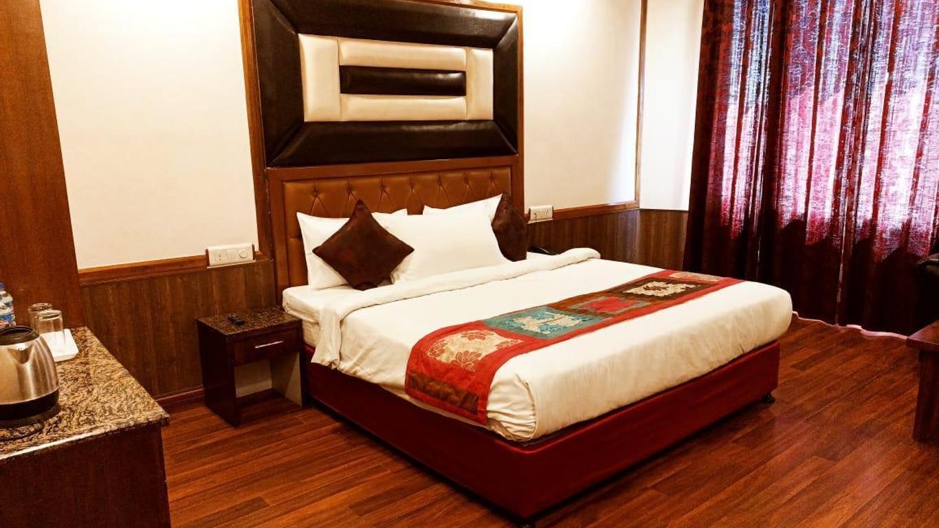 Hotel Mayur By Roomsinc