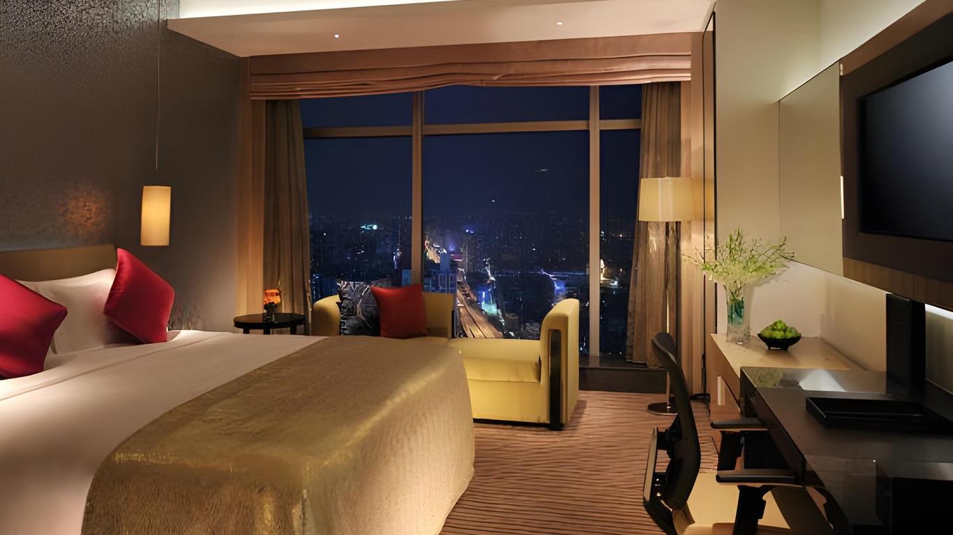 V Hotel