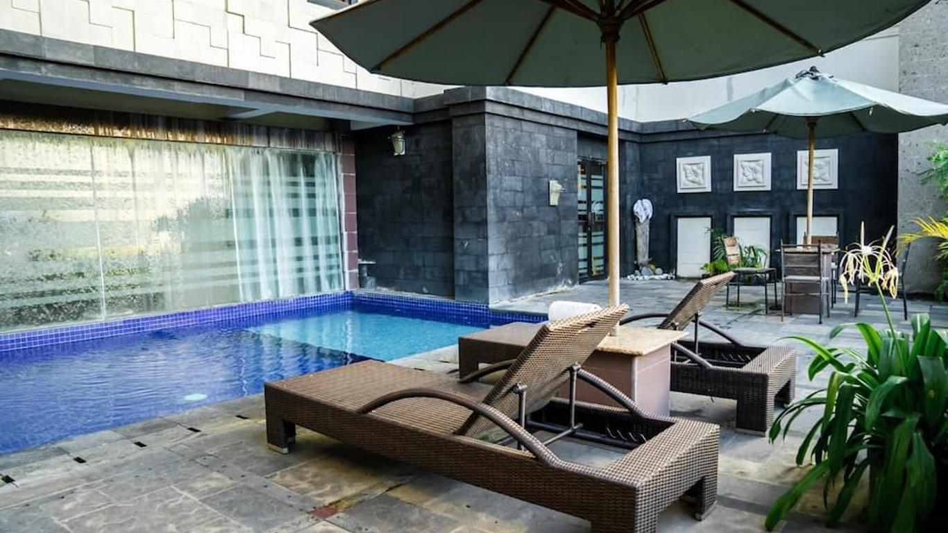 Hotel Puri Ayu