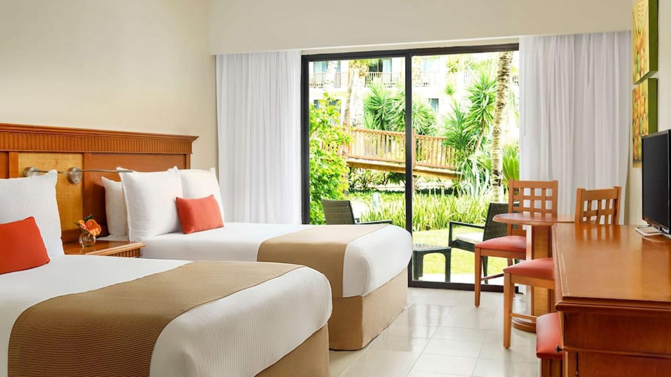 The Reef Coco Beach Resort