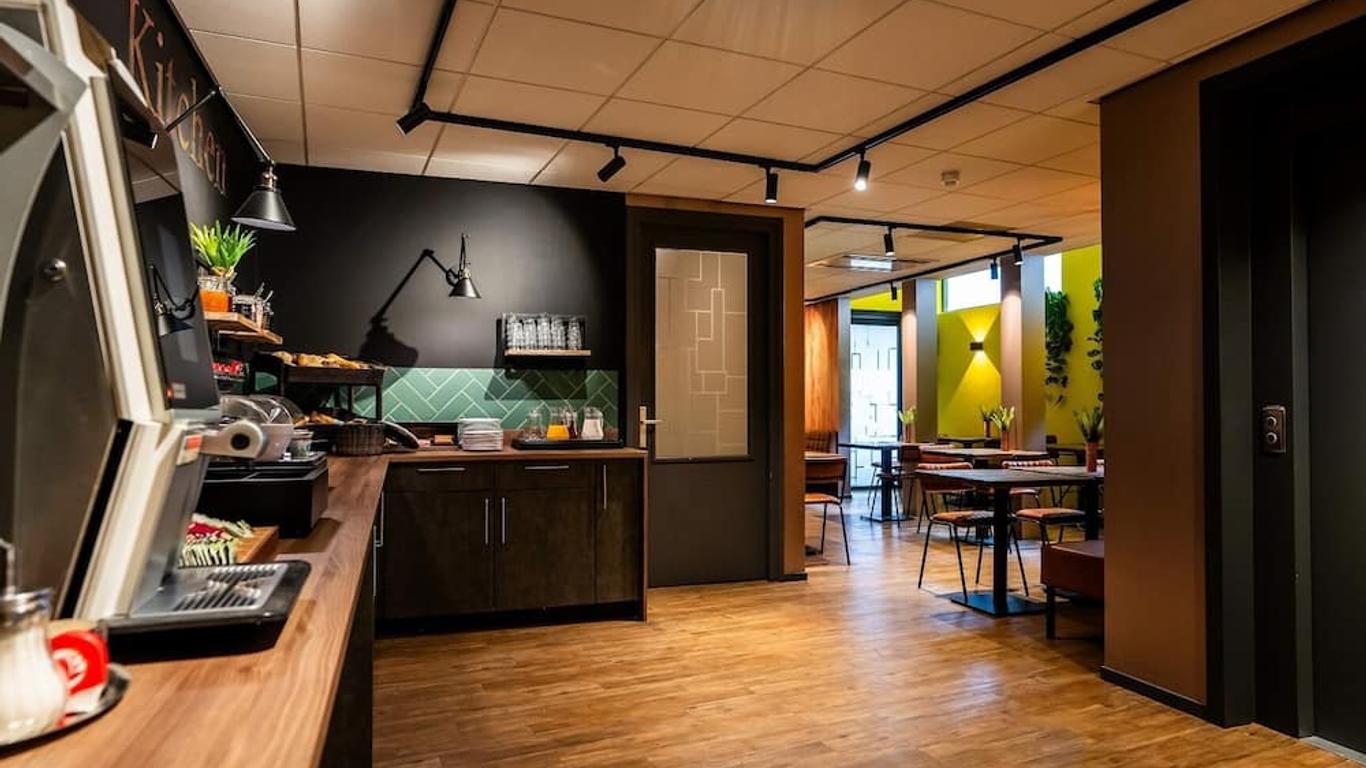 Bud Gett Hostels