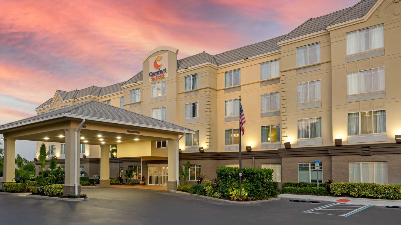 Comfort Suites Near Universal Orlando Resort