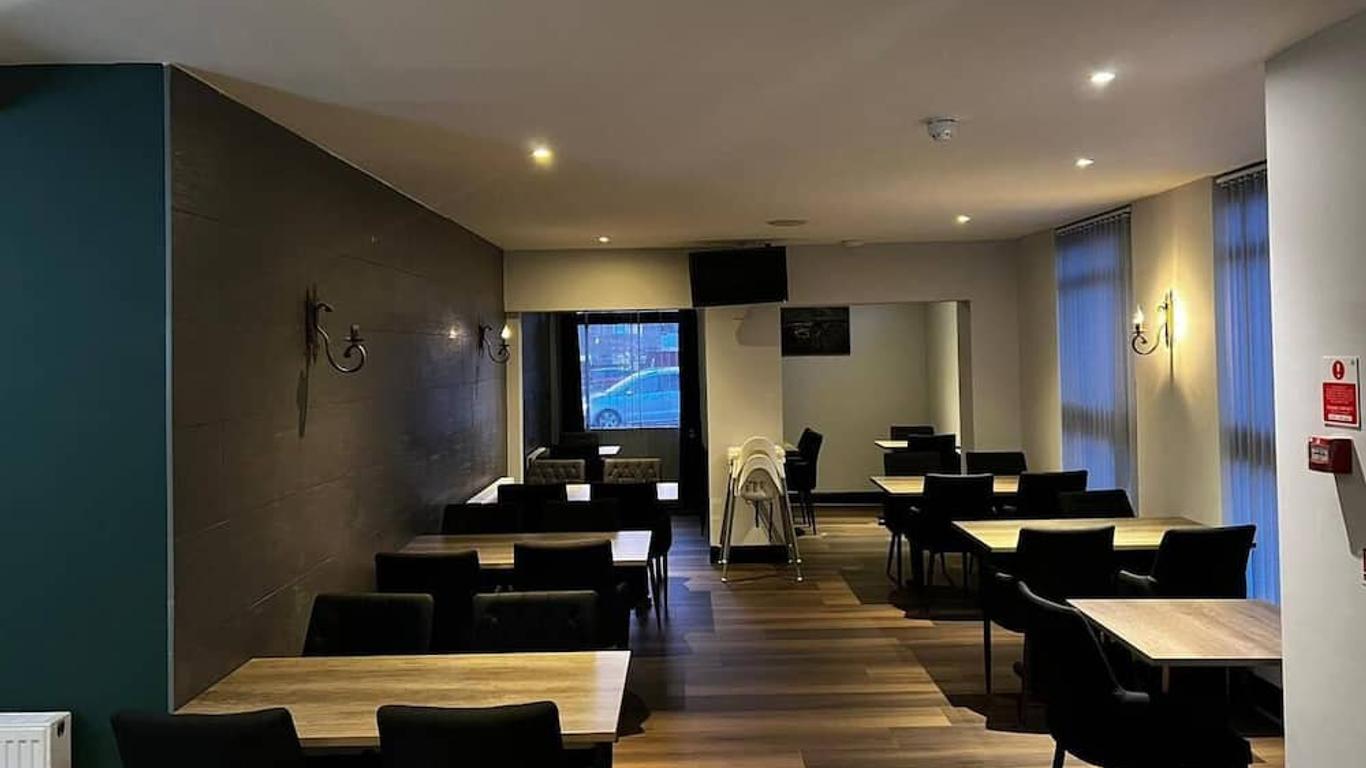 Crown Court Hotel