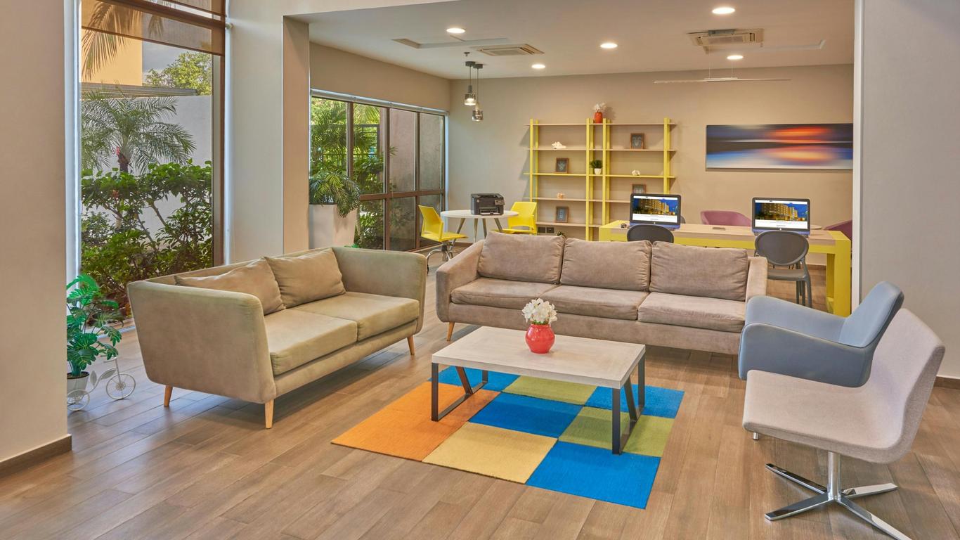 City Express Suites by Marriott Playa Del Carmen