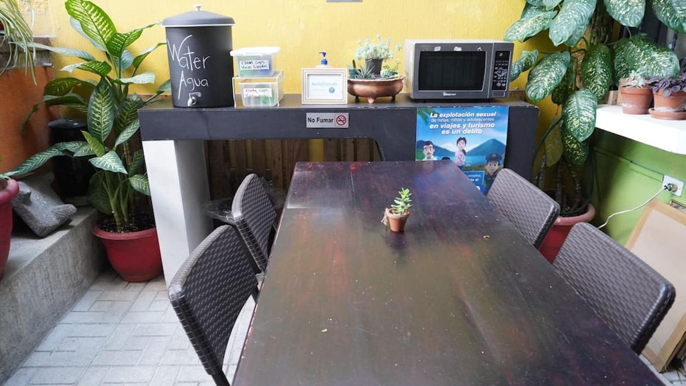 Hostal Guatefriends