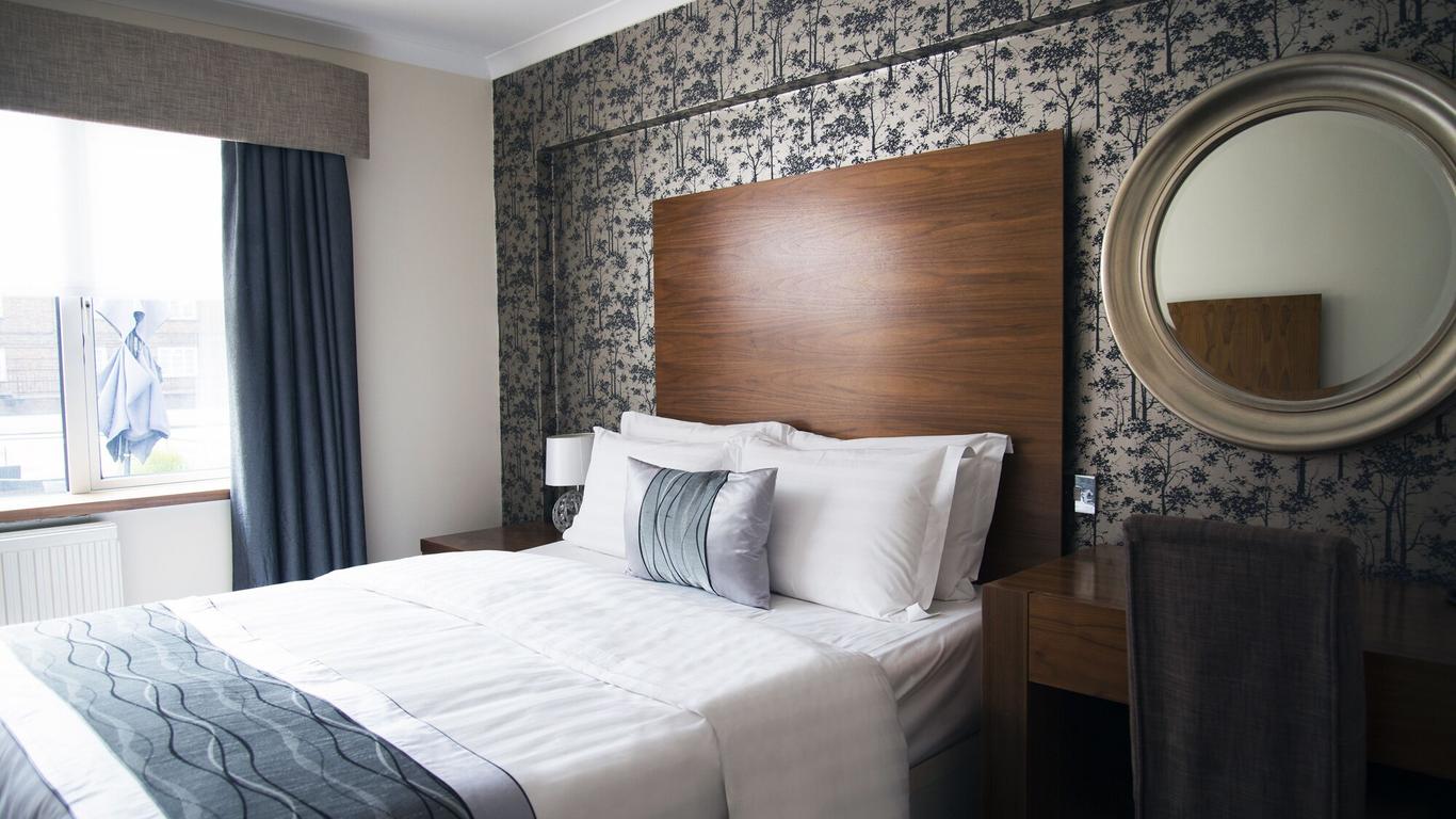 The New London Carlton Hotel & Service Apartments