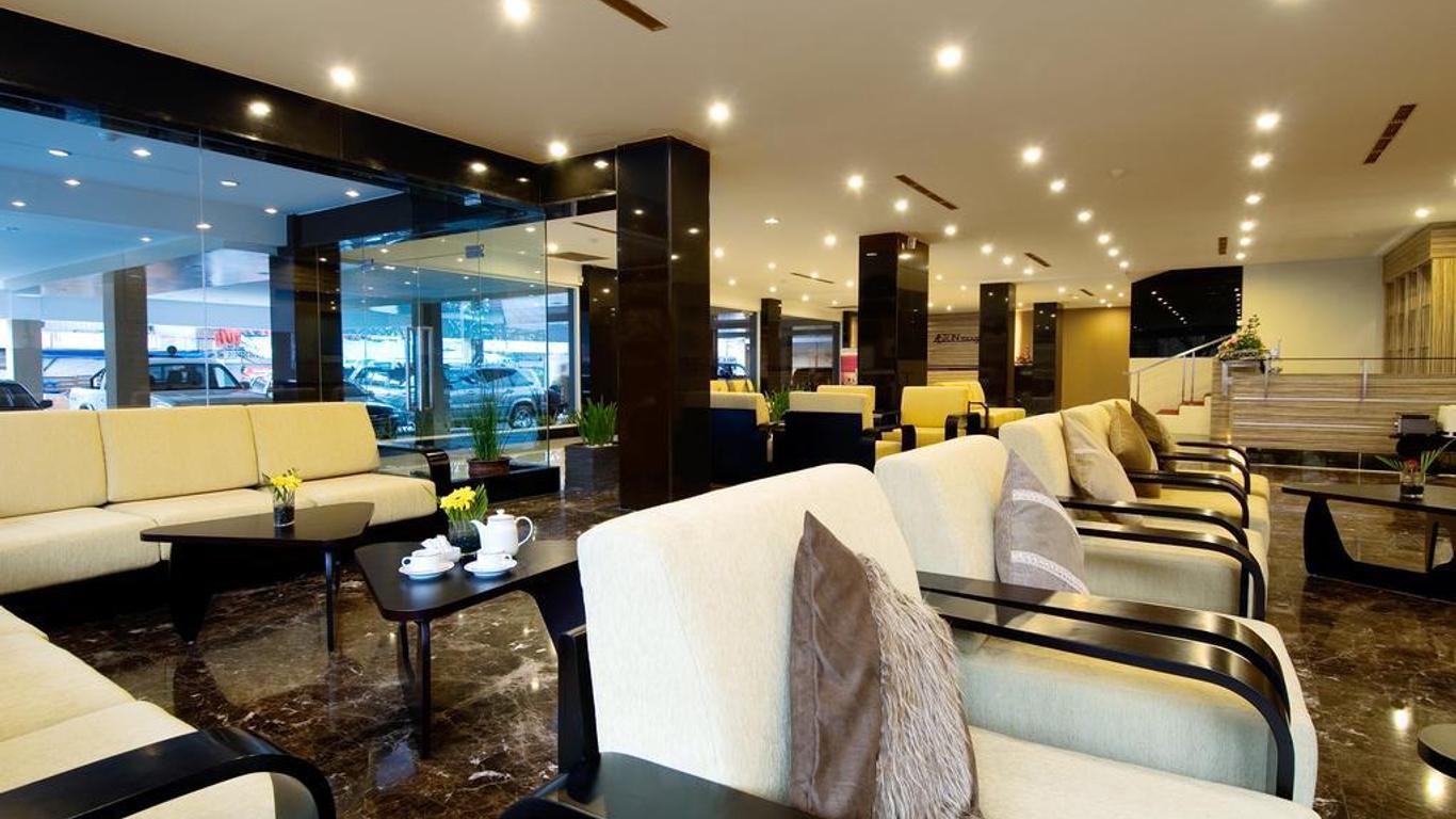 OYO 1729 I-Shine Hotel