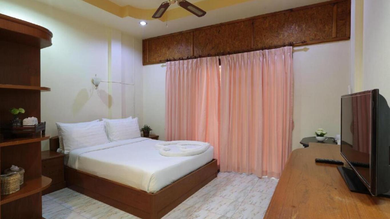 Khun Ying House