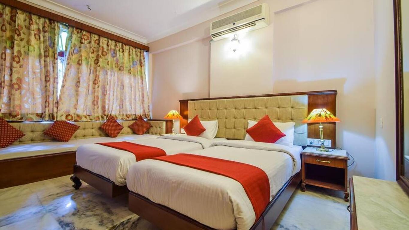 Hotel Raj Palace