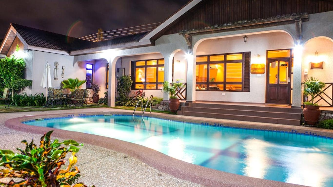 Mahogany Lodge, Cantonments