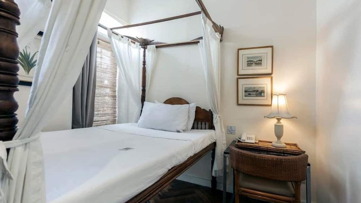 Charming La Casita Mercedes, 5Br and 5TB for Family and Friends Staycation