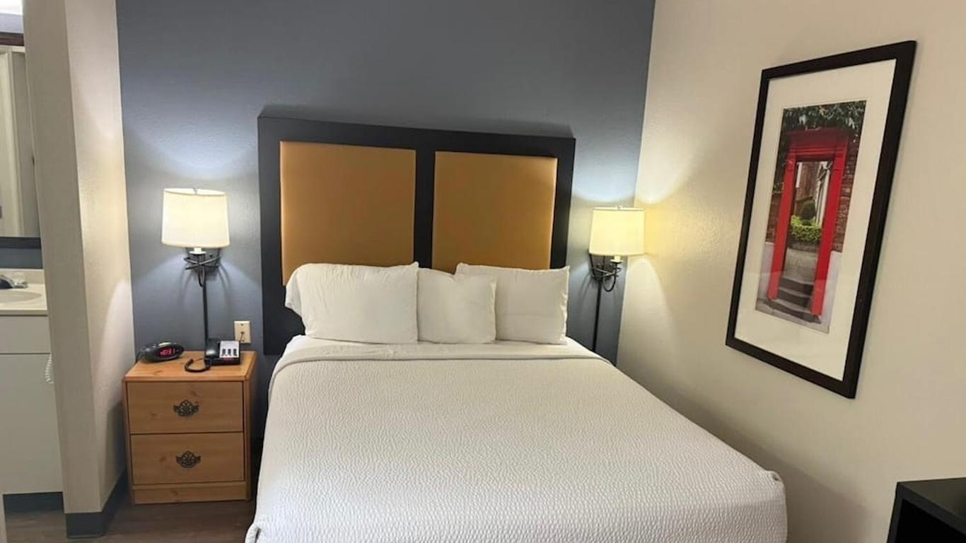MainStay Suites Washington Dulles Airport